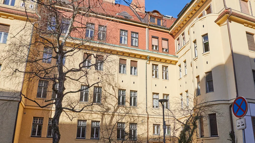 Je vredno svojega denarja? Tako izgleda stanovanje v centru Ljubljane, ki se prodaja za skoraj milijon evrov (FOTO)