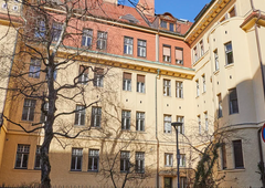 Je vredno svojega denarja? Tako izgleda stanovanje v centru Ljubljane, ki se prodaja za skoraj milijon evrov (FOTO)