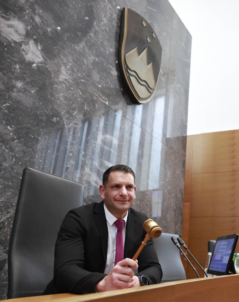 zoran stevanovic predsednik drzavni zbor slovenija politika kritika