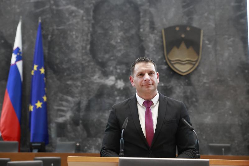 zoran stevanovic predsednik drzavni zbor slovenija politika kritika