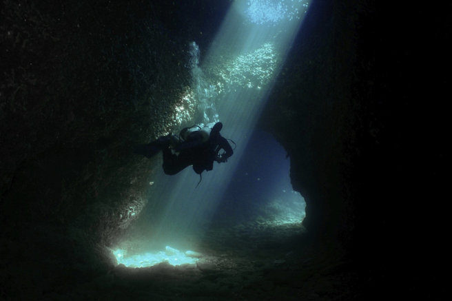 istra pula pulj hrvaska vojna ladja smrti potopitev italija legenda