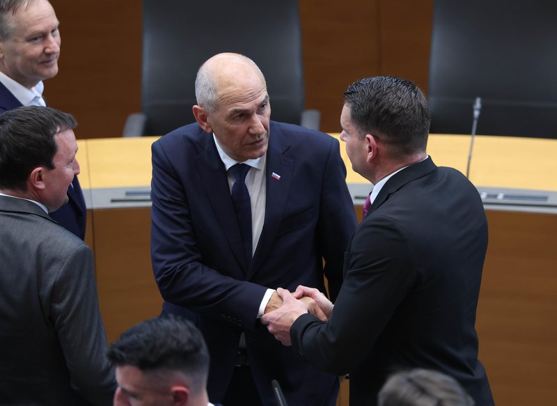 Zoran Stevanović, Janez Janša