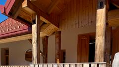 
                                                         Teambuilding, ki ga ne bomo pozabili: skupna peka gibanice nas je povezala (kot plasti te zaščitene sladice)