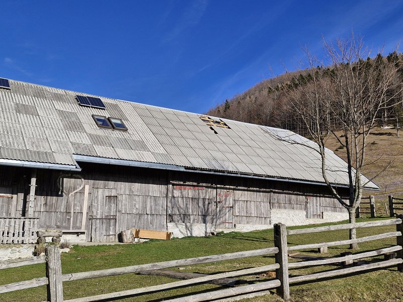 Planina Dol, slovenska zastava