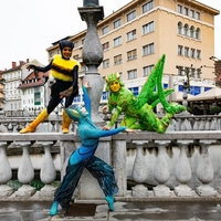 Cirque du Soleil cirkus akrobati Ljubljana Tromostovje