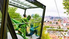 Cirque du Soleil cirkus akrobati Ljubljana vzpenjaca