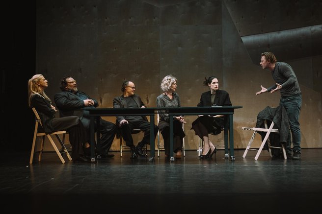 predstava Buržoazija MGL