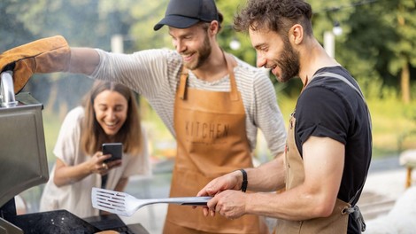 Plinski žar je že postal nepogrešljiv del sodobnih gospodinjstev (in zdaj je sezona, ko ga morate imeti!)