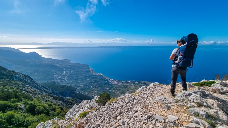 5 idej za aktivne počitnice v Srednji Dalmaciji: od kolesarjenja, pohodništva in vodnih športov do lokalnih dogodkov