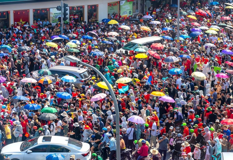 Grčija, Španija, Italija, Francija in tudi med Slovenci še kako priljubljena Hrvaška se že leta soočajo z vse izrazitejšim problemom …