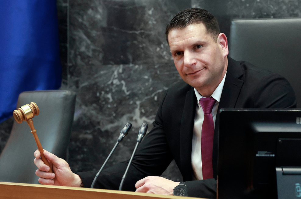 Stevanović že zaropotal v državnem zboru: poslanci se obnašajo nezrelo, zato jim je v prihodnje ostro prepovedal ... (foto: Žiga Živulović jr./BOBO)