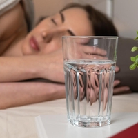 kozarec voda strokovnjaki kemija jutro noc razlaga spremembe okus zdravje