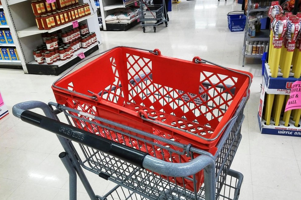 nakupovalna kosarica trgovina nakup odpoklic izdelek soncenje otroci dojencki slovenija potrosnistvo