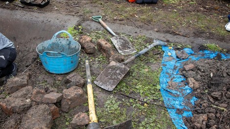 nemcija bavarska grobnica rimljani praznina arheologija zgodovina najdba