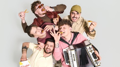 McDonald’s skupaj s Firbci in DJ REDHEDII predstavlja pesem Tresi, tresi