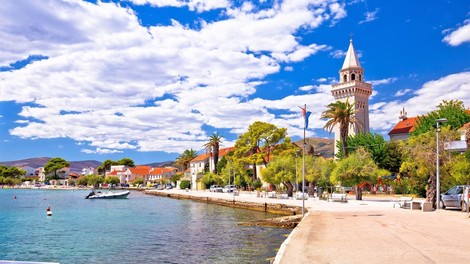 dvorec rotondo kastel hrvaska dalmacija morje jadransko morje turizem hotel prenova (2)