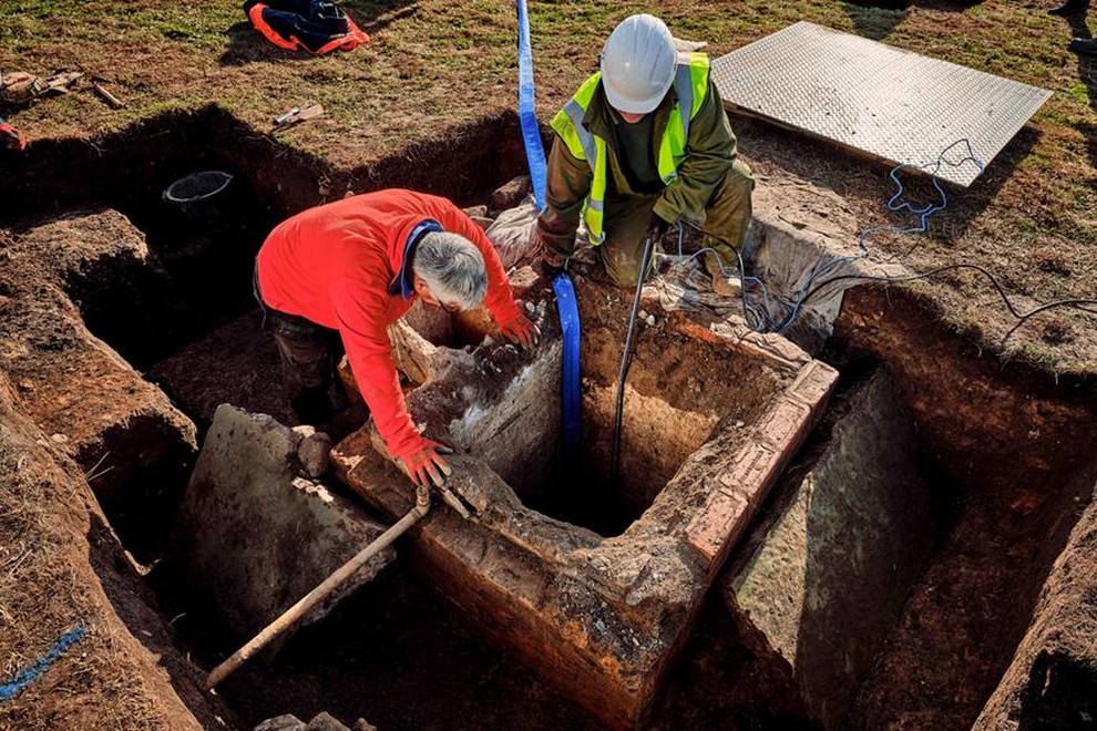 Scarborough grad kopanje ostanki bunker senzacija hladna vojna anglija odkritje zgodovina