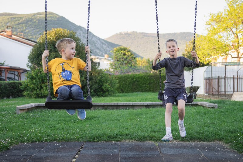 Spoznajte slovenski družini, ki sta sprejeli HOFERjev izziv spreminjanja nakupovalnih navad