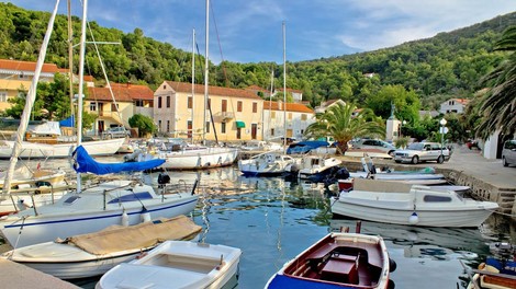 otok iz hrvaska jadran jadransko morje slovenec policija kazenska ovadba