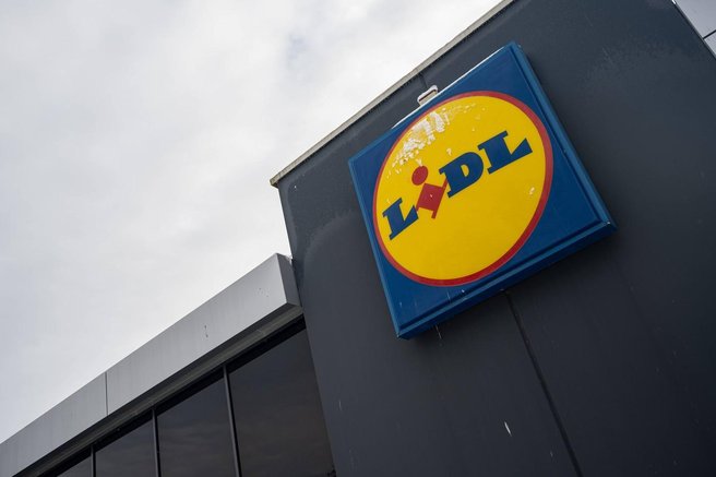 lidl mobilna telefonija operater novost akcija poteza gospodarstvo ekonomija denar nemcija trgovec evropa