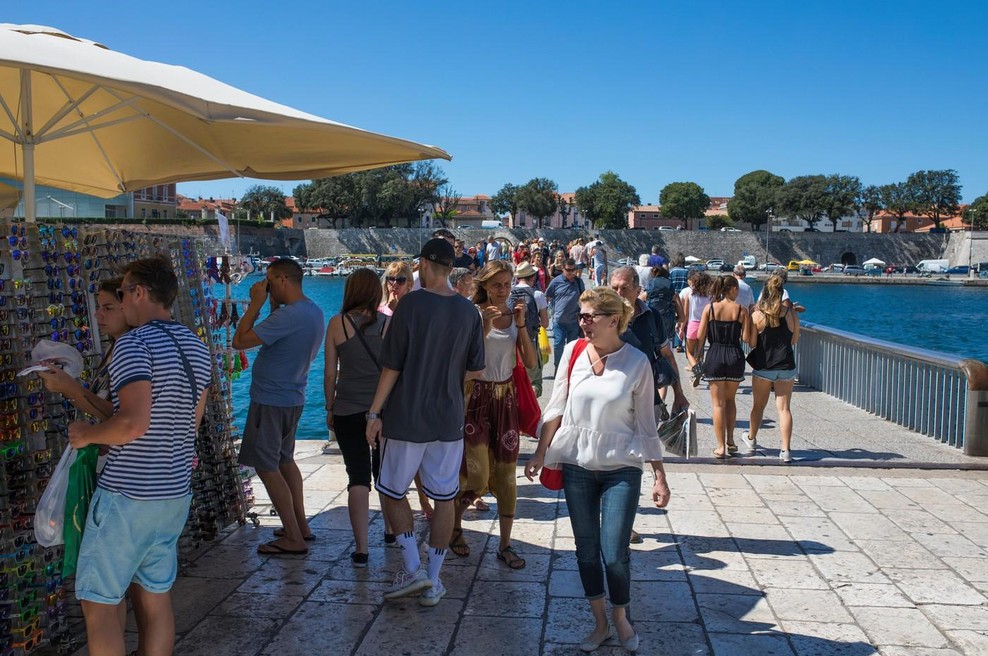 "Zasedeni smo 98-odstotno!" Turisti drvijo v to evropsko državo, ki že pred poletjem poka po šivih (foto: Profimedia)