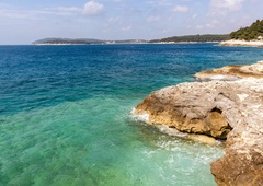 Obiskovalce plaže v Istri presenetil prizor, ki bi vsakemu pokvaril dopust