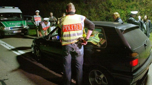 Odpravil se je na Dansko, a postal sumljiv carinikom: ko so odprli prtljažnik Volkswagna, nihče ni mogel verjeti, kaj vidi
