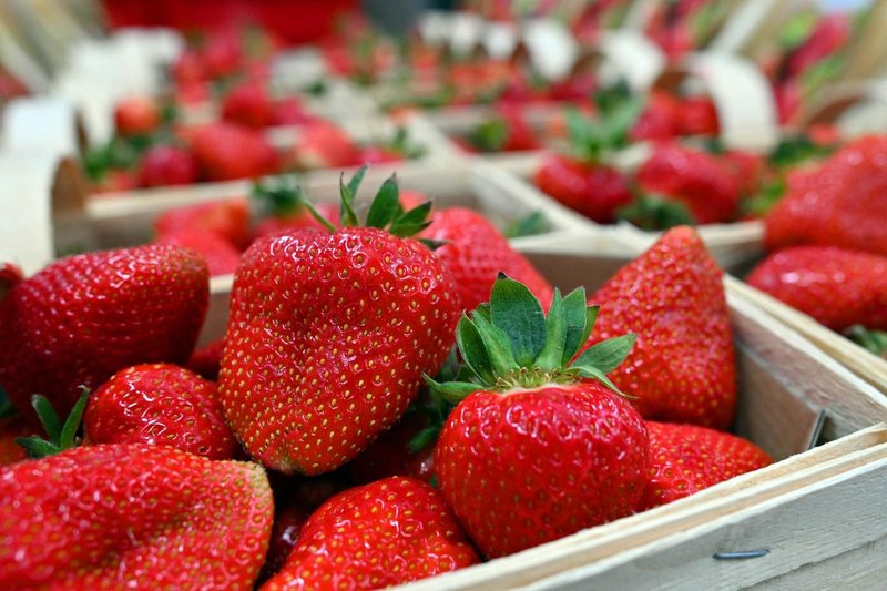 jagode kemikalije pranje soda bikarbona nasvet trik poceni umazanija sadje