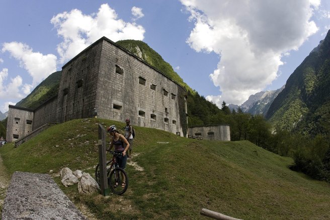 Kluze utrdba