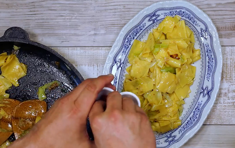 recept vojvodina jugoslavija babice zeljne krpice zelje testenine hrana recept kulinarika preteklost zelodec prebava