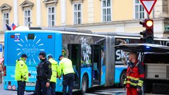 ljubljana prometna nesreca lpp avtobus smrt dekle slovenija policija