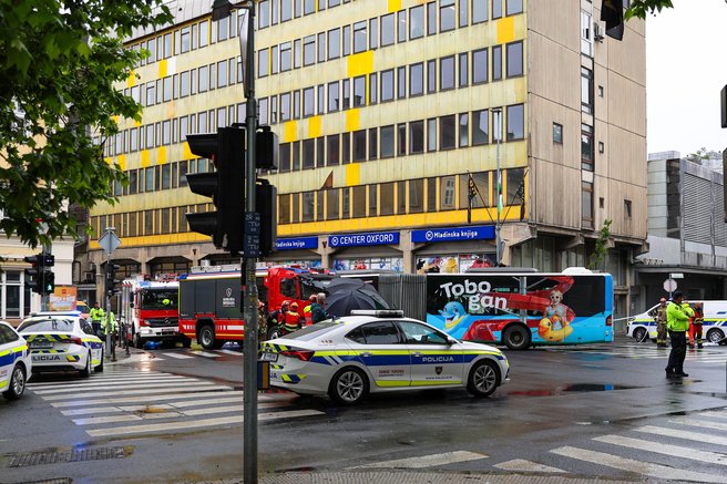 ljubljana prometna nesreca lpp avtobus smrt dekle slovenija policija