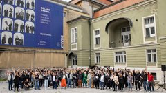 
                                                         Drama pred dramo SNG Drama Ljubljana