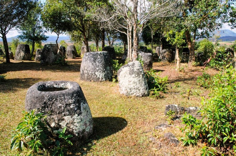 planjava vrcev lasov arhitektura srhljivo trupla vec generacij 1200 let odkritje zgodovina laos