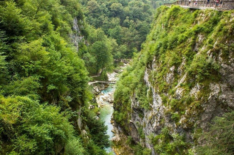 Francoska turistka se ne more načuditi: ta slovenska znamenitost je zelo podcenjena, kot bi vstopili v nek drug svet! (foto: Profimedia)