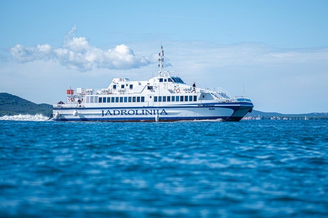jadrolinija silba katamaran velbit nova linija turizem morje jadransko morje hrvaska novost