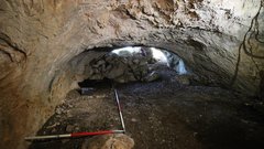 peljesac jadran jadransko morje jama zgodovina arheologija maska hrvaska najdba odkritje preteklost