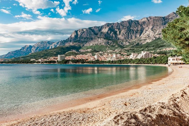 makarska riviera hrvaska jadran jadransko morje posegi narava ogorcenje turizem dela