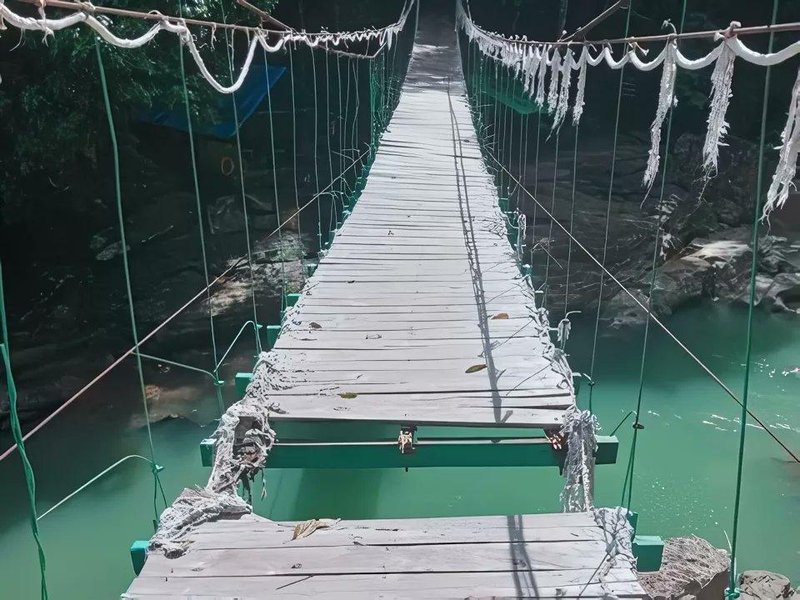 "Nenadoma sem slišal glasen pok!" Turista iz Avstrije doletela grozljiva usoda, reševalci so bili nemočni
