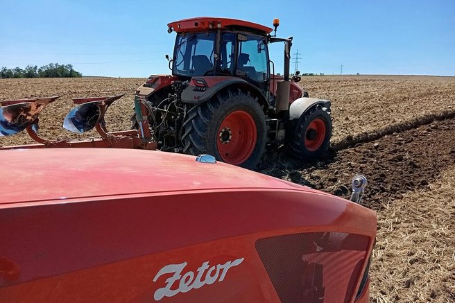 zetor evropa kmetje kmetovalstvo pridelava traktor mehanizacija novost trgovina
