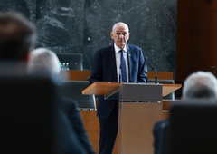 Janezovih 15: to so vsi ministri in ministrice v Janševi vladi (na glasovanju prejeli dovolj glasov, zdaj je vse uradno)