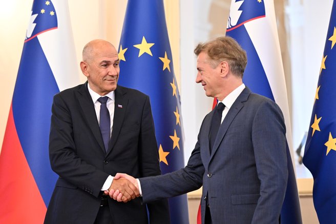 janez jansa robert golob vlada prevzem oblasti premier slovenija parlament besede izziv
