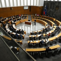 politika opozicija janez jansa parlament slovenija drzavni zbor poziv vladavina drzava