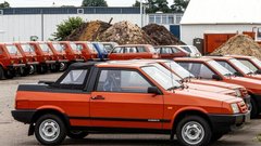 
                                                         Rusi so bili prepričani, da se je ta sovjetski avtomobil izkazal za boljšega od mnogih tujih (vozili so ga tudi številni Slovenci)