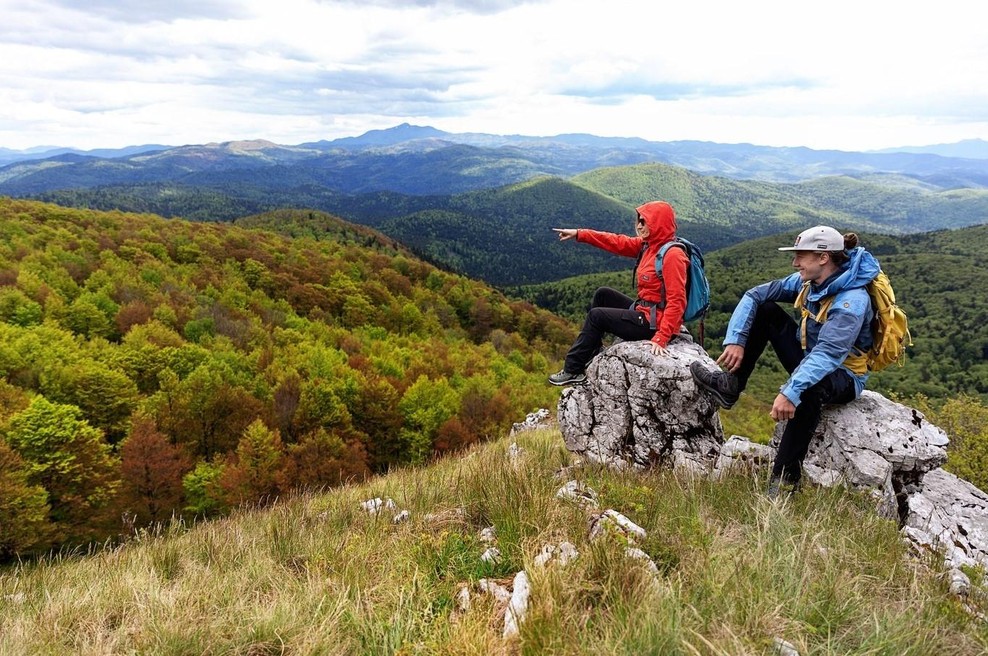 Kjer se pustolovščine nikoli ne končajo: na Postojnskem otroci raziskujejo, starši pa znova odkrijejo svoj pustolovski duh (foto: Profimedia)