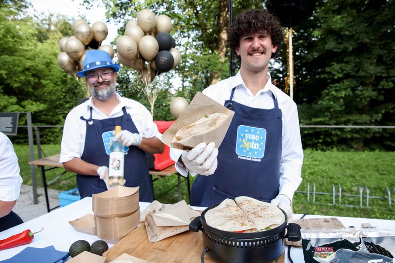 Ko je mesto utripalo v ritmih Sladice: Metropolitan Happy Hour poskrbel za nepozaben skok v poletje