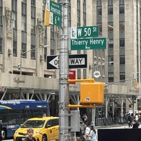 Vrhunec nogometne mrzlice: v New Yorku ulici poimenovali po teh igralcih