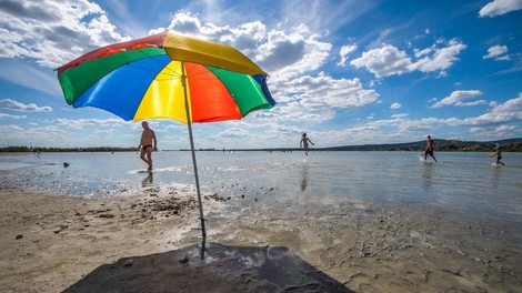 Bo kmalu prepozno? Turistični biser blizu Slovenije izgublja svoj čar, vse kaže na črn scenarij