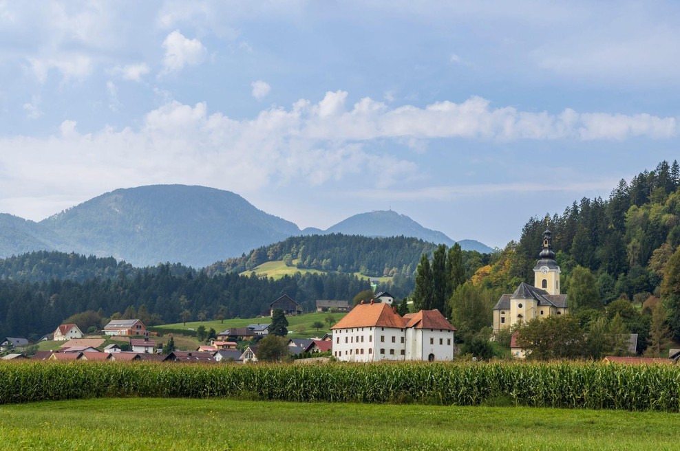 Slovensko mesto se je vrnilo v srednji vek: odprli so srednjeveško tržnico, prihajajo akrobati in vitezi (foto: Profimedia)