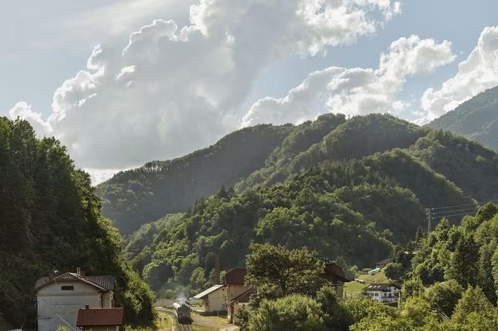 Ena največjih turističnih posebnosti Slovenije se vrača ta mesec — turisti komaj čakajo in že stojijo v vrsti! (foto: Profimedia)